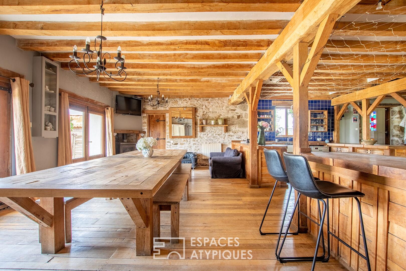 Large country estate with swimming pool and panoramic view