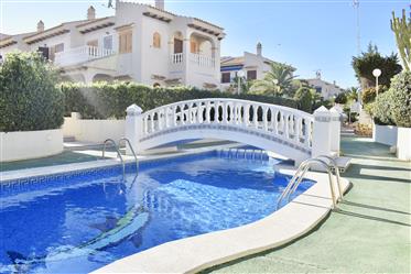 Superb bungalow in Torrevieja 700m from the beach, Alicante