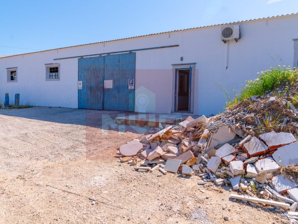 Almacén en Moncarapacho