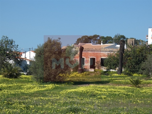 Land with Ruin in Olhão