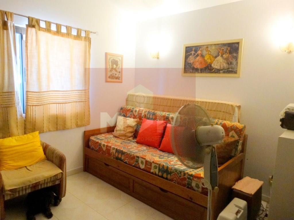 House T3, near the beach of Faro