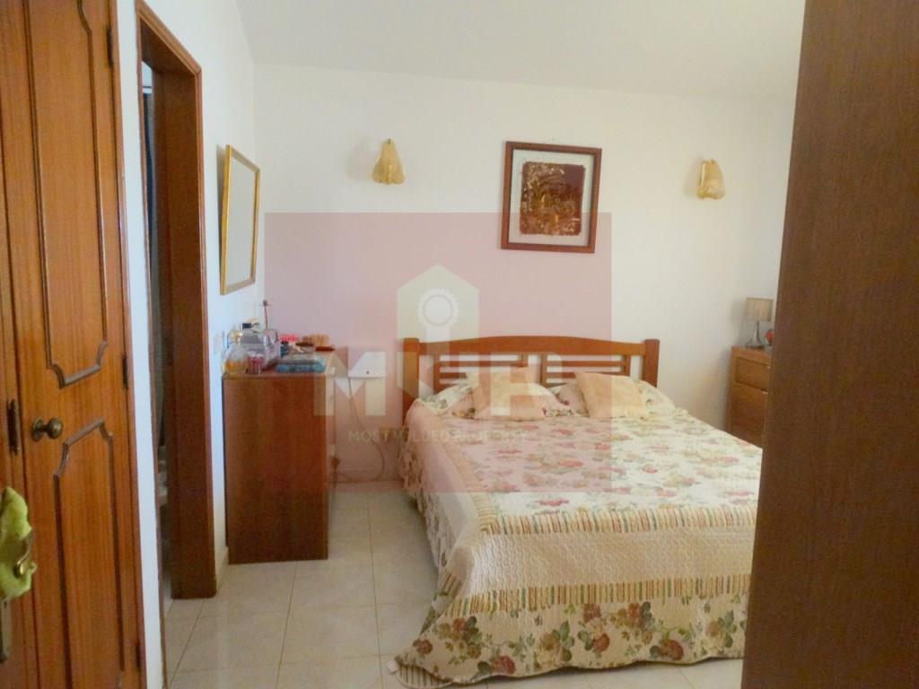 House T3, near the beach of Faro