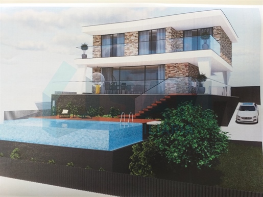 3+1 bedroom villa with swimming pool and garage in a turnkey project in Coimbra