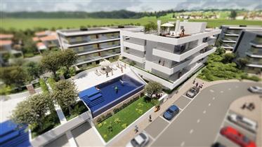New T3 in a private condominium with swimming pool, garden, gym and garage in Portimão