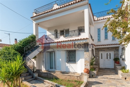 (Na sprzedaż) Apartament mieszkalny || Prefektura Magnezja/Almiros - 73 mkw, 2 sypialnie, 65.000€