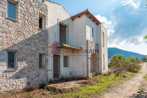 (למכירה) בית צמוד קרקע || מחוז מגנזיה/פטלאוס - 103 מ"ר, 3 חדרי שינה, 90.000€