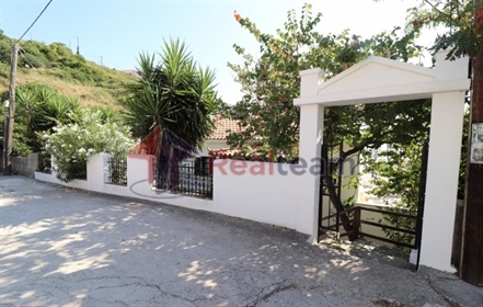 (For Sale) Residential Building || Magnisia/Sporades-Skopelos - 275 Sq.m, 8 Bedrooms, 500.000€