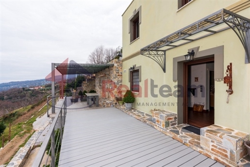 (Na prodej) Rezidenční vila || Prefektura Magnesia/Pelion-Mouresi - 400 m², 6 ložnic, 650.000€