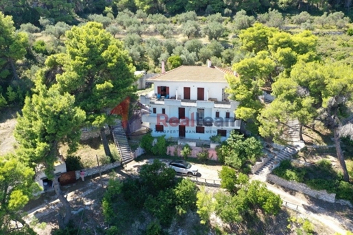 (For Sale) Residential Building || Magnisia/Sporades-Alonnisos - 379 Sq.m, 10 Bedrooms, 400.000€