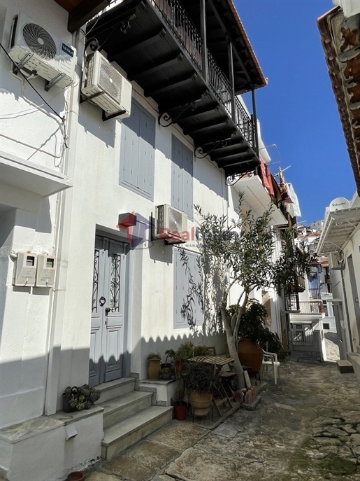 (À vendre) Maison individuelle résidentielle || Préfecture de Magnésie/Sporades-Skopelos - 120 m², 