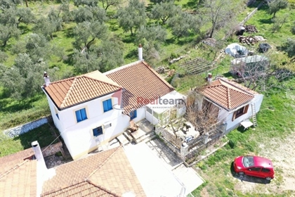 (En Venta) Casa Unifamiliar || Magnesia Prefecture/Sporades-Skopelos - 108 sq.m, 2 Dormitorios, 150