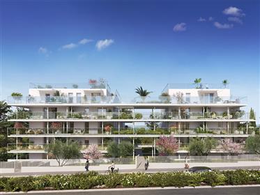 Residential sete Neuf.mont st clair .bel app with roof terrace.price 930.000 