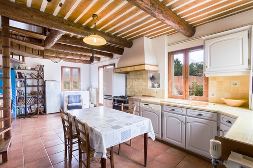 Villa with gîtes for sale in St Saturnin les Apt