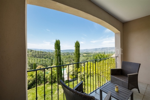 Villa avec piscine à débordement à vendre à Roussillon