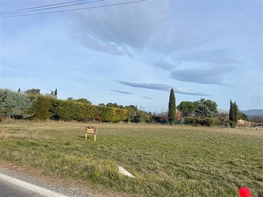 Building plot for sale in Lacoste