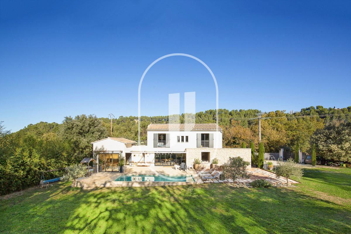 Purchase: House (84560)