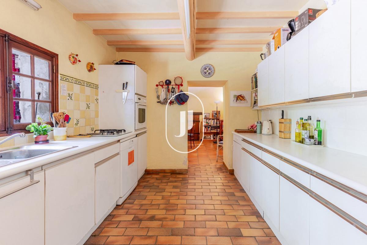 Purchase: House (84480)