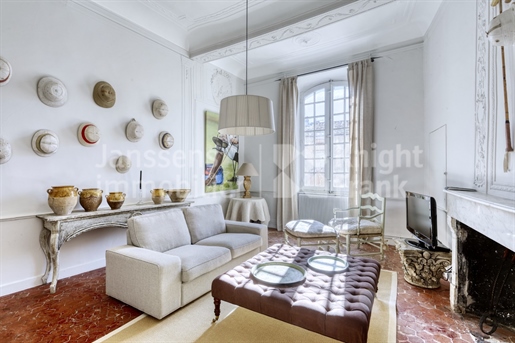 Magnificent town house of the 17th century for sale in St Julien
