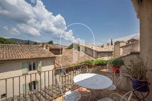 Town house for sale in Lourmarin