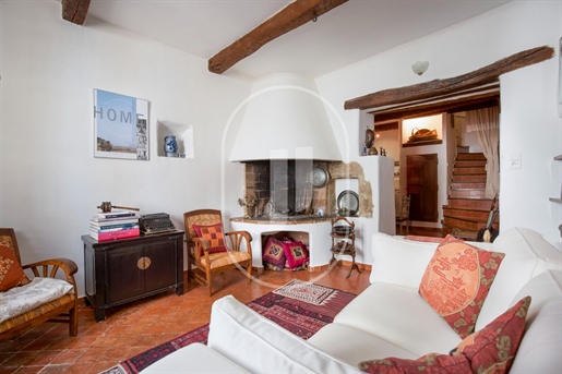 Town house for sale in Lourmarin