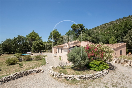 Villa for sale in the South Luberon