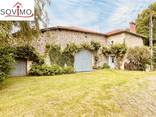 Mucho Carácter Y Autenticidad Para Esta Casa De Campo Con Hermoso Granero