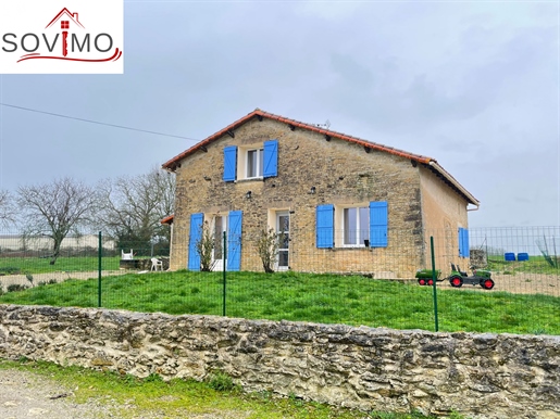 Beautiful Volumes And Potential, Detached Country House With Barn And Land On 8174 Sqm