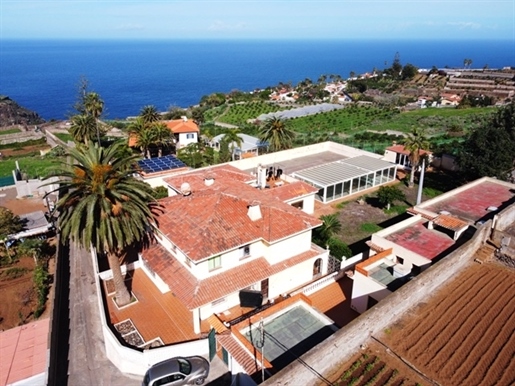 Country estate with sea view near Puerto de la Cruz