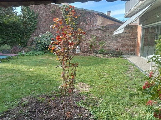 Casa espaçosa com jardim localizada em uma área tranquila no centro de Wissembourg