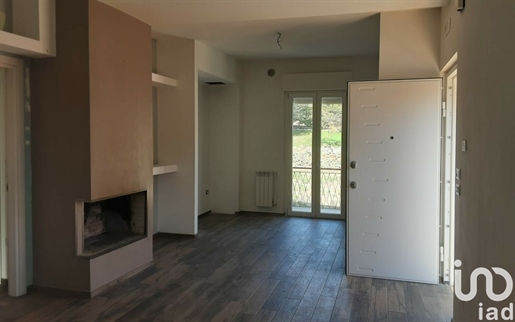 Verkauf Einfamilienhaus / Villa 180 m² - 2 Schlafzimmer - Silvi