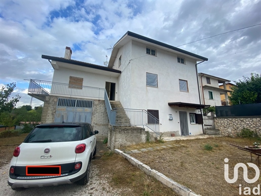 Maison Individuelle / Villa à vendre 350 m² - 5 chambres - Poggio Picenze