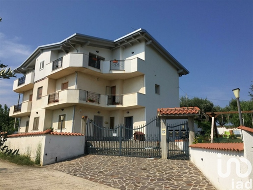 Verkauf Einfamilienhaus / Villa 545 m² - 6 Zimmer - Città Sant'Angelo
