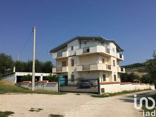Sale Detached house / Villa 545 m² - 6 rooms - Citta Sant'Angelo