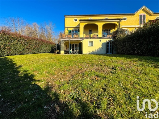 Maison individuelle / Villa à vendre 500 m² - 9 pièces - Bogogno