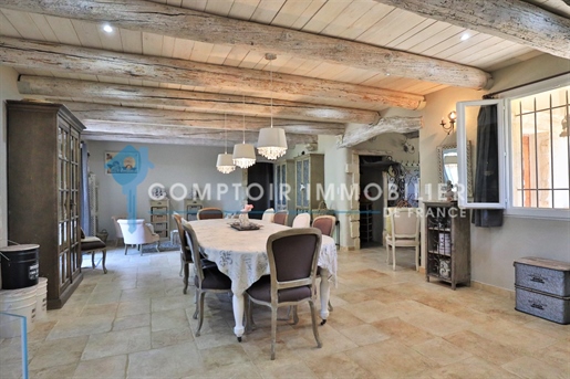 Dept (84) - For sale in Saint Saturnin les Apt - Beautiful house 225 m2 on 2000 m2 with swimming poo