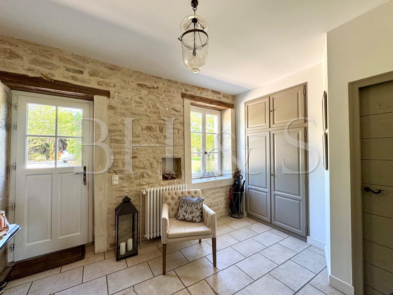 Character property, garden, swimming pool, and outbuildings