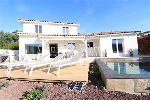 Moderne Villa in Cavalaire mit Meer- und Poolblick