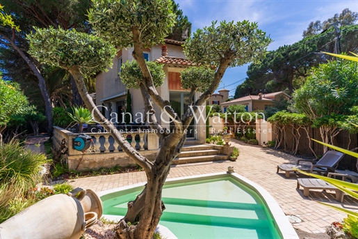 On The Port Of Cavalaire: Renovated Character Villa With Swimming Pool
