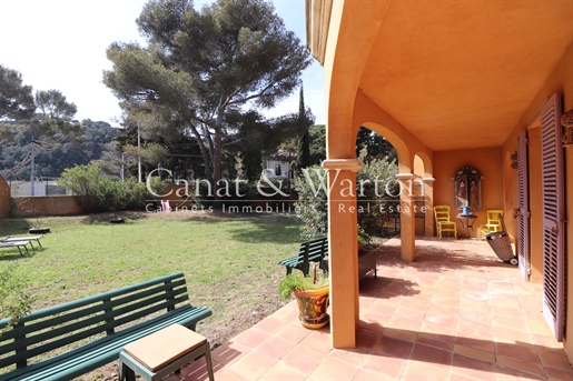A Few Steps From The Calanques: Villa In Cavalaire With Sea View