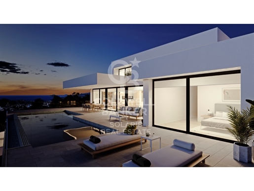 Modern luxury villa with sea views in Cumbre del Sol