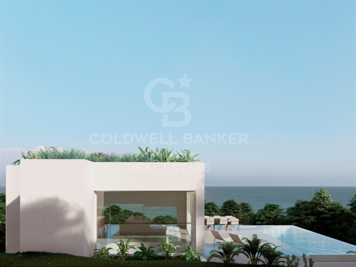 Exclusive Plot with license for two-storey housing project with sea views, Dénia Les Rotes