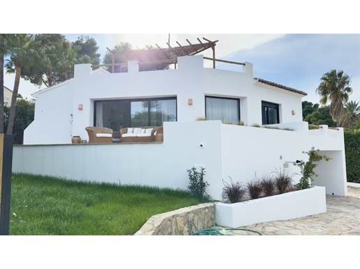 Renovated 3 bedroom villa with pool and views in Cap Martí