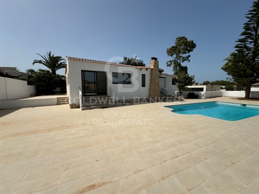 Unieke kans! Gerenoveerde villa te koop in Balcón al Mar - Jávea!