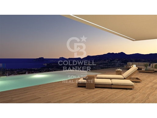 Luxury villa with spectacular sea views in Cumbre del Sol