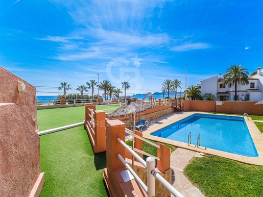 Opportunité unique à Jávea ! Appartement spectaculaire en première ligne de mer