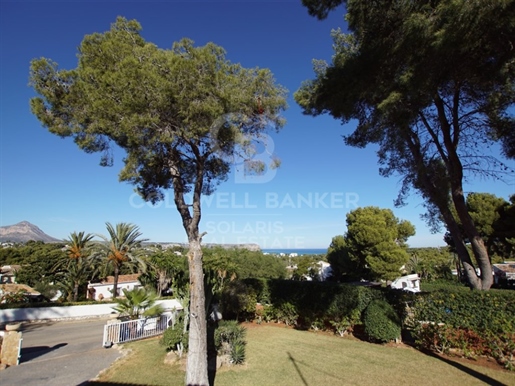 Villa with views of the sea and the Montgó mountain in Jávea