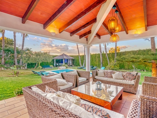Splendid villa with sea views in Jávea Tosalet: Luxury and comfort in a privileged environment