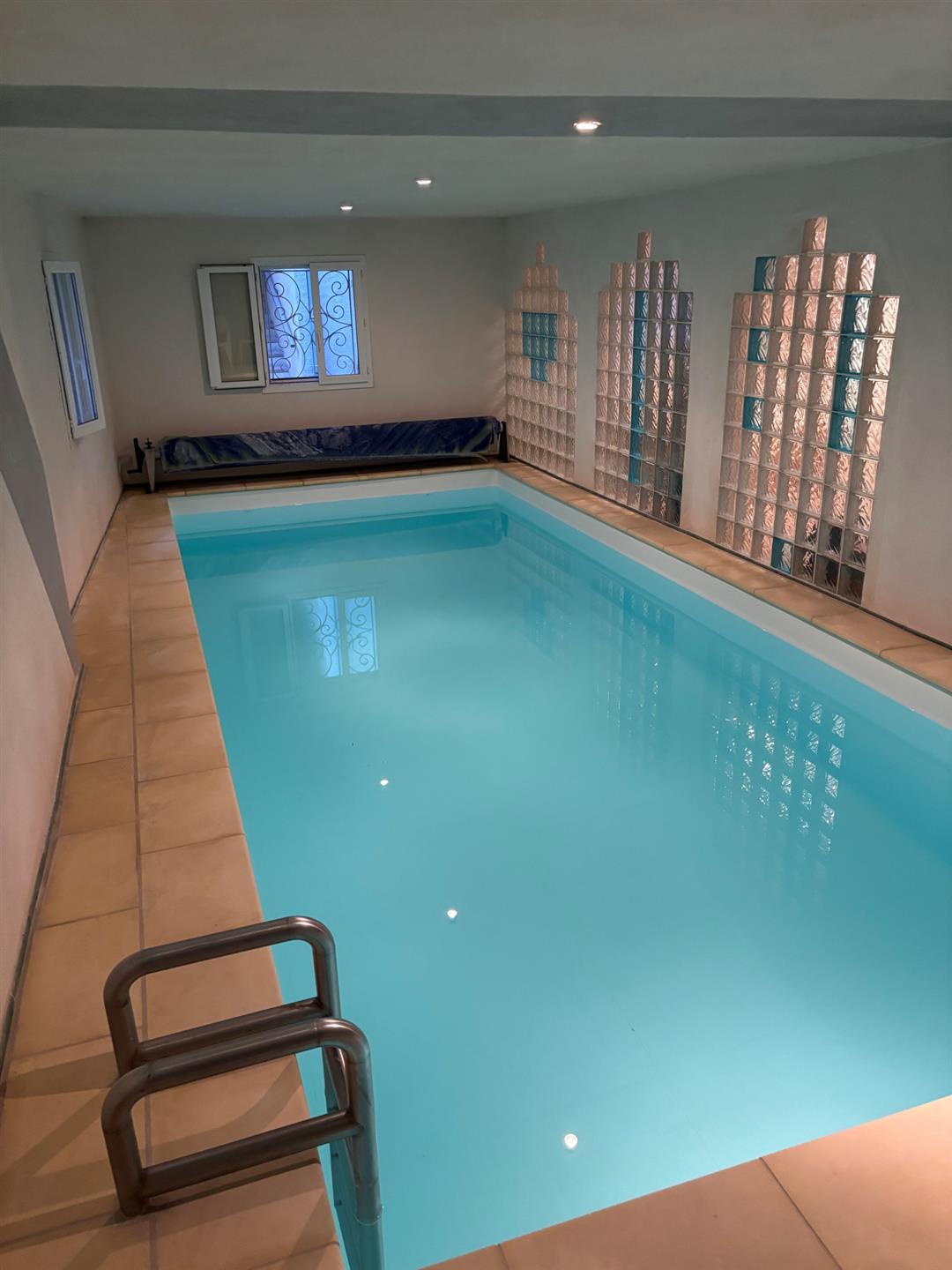 Village house with indoor swimming pool, terrace and garage