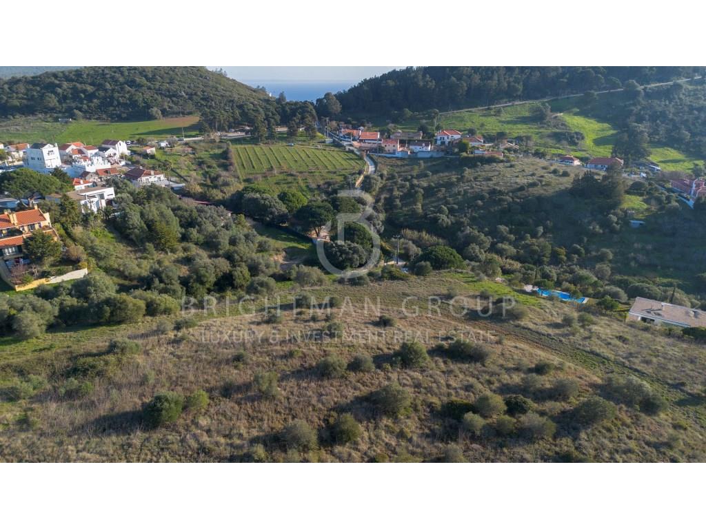 Plot for construction in Sesimbra with sea view