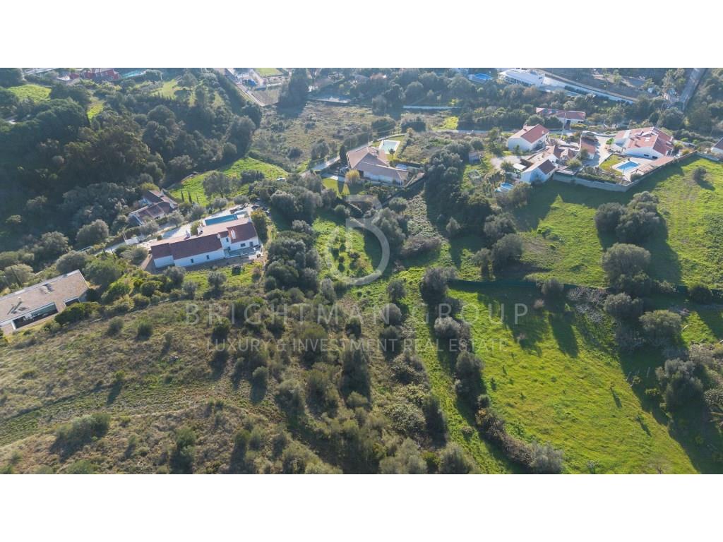 Plot for construction in Sesimbra with sea view